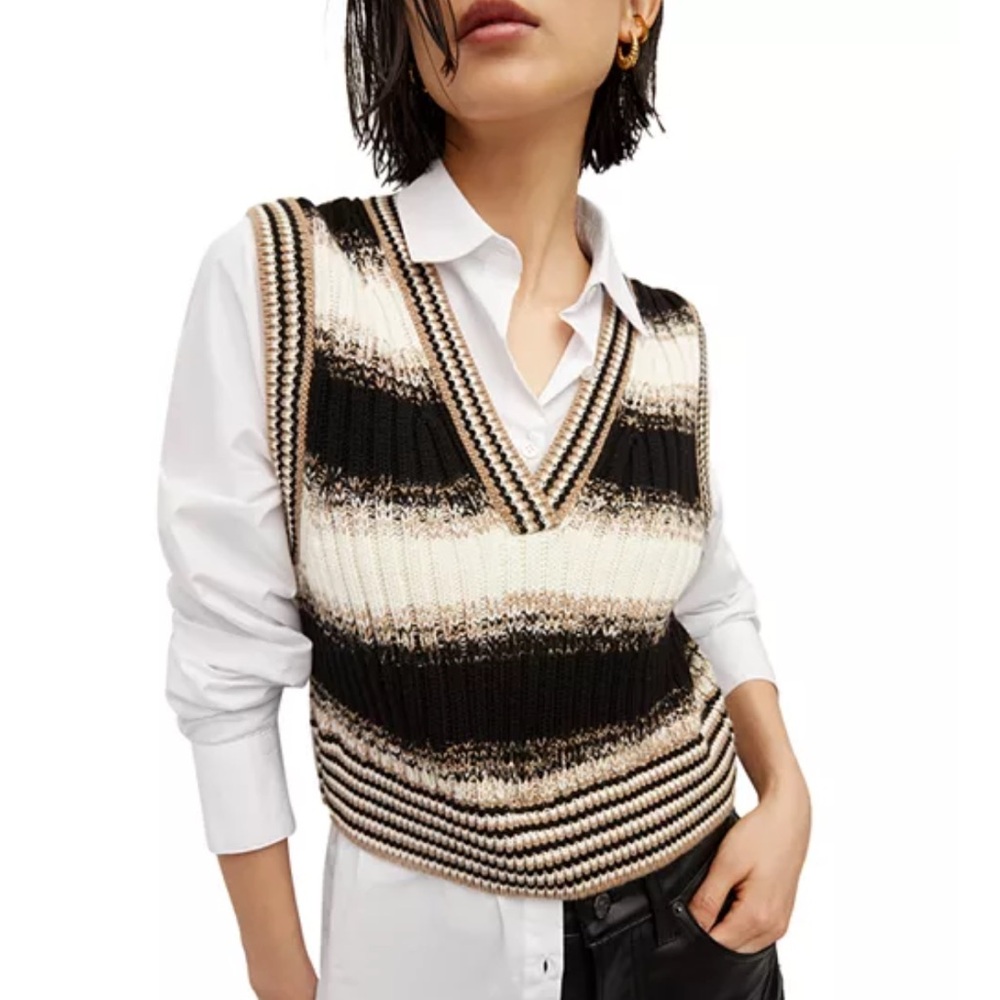 Veronica Beard Spear Mixed-Media Button-Front Vest Top